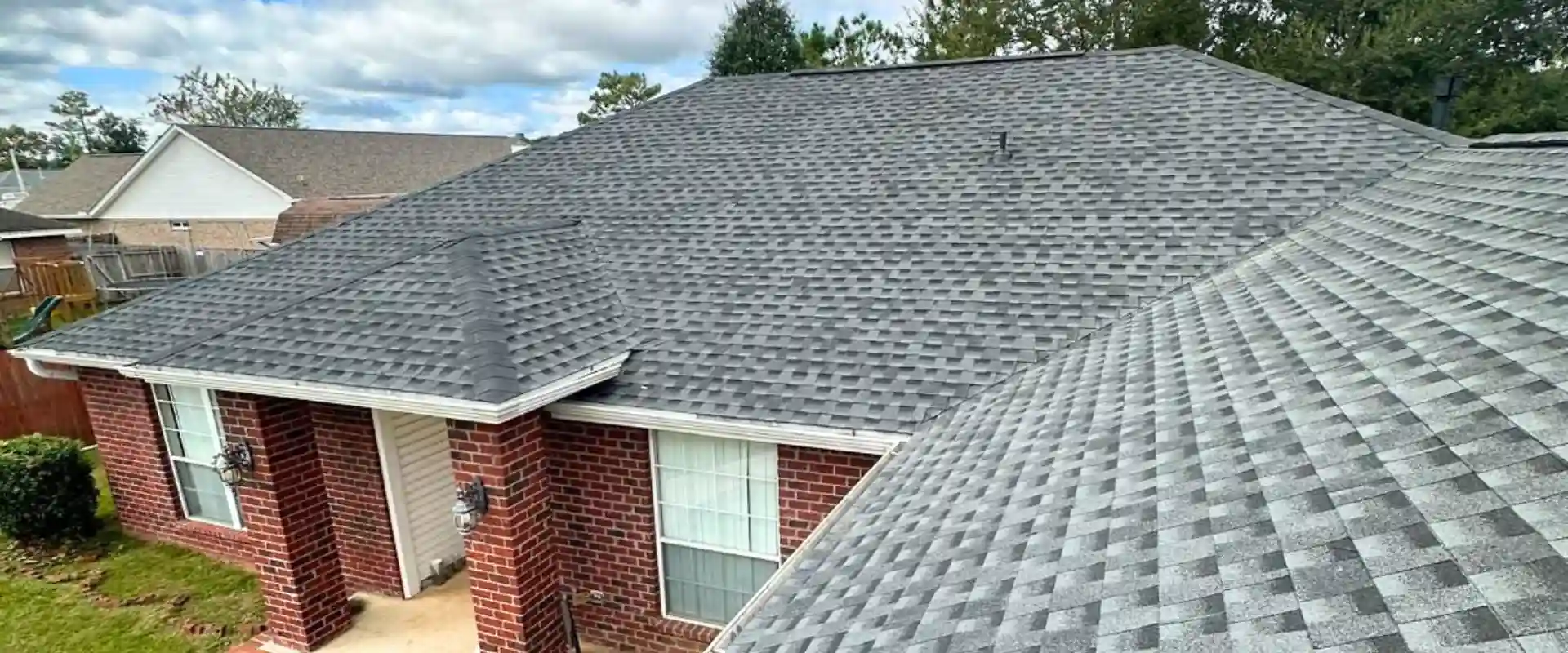 Why Milton Roofing Contractors Recommend Roof Replacement